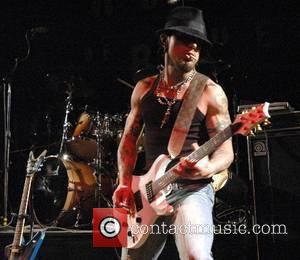 Dave Navarro